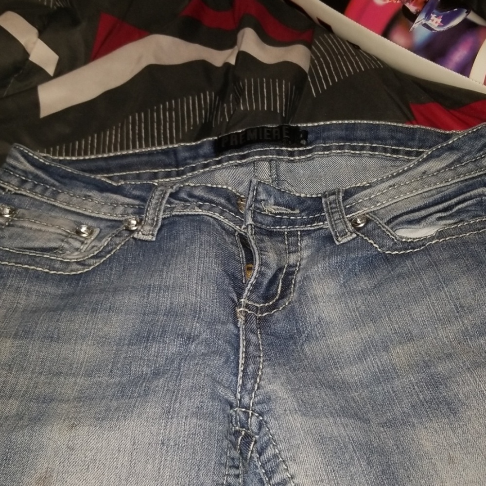 Jean's
